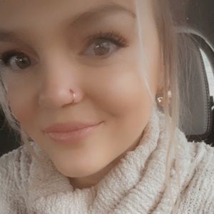 Meet your Posher, Lakin